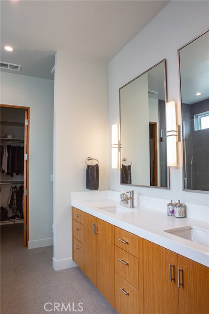 2108 Gates, Redondo Beach, California 90278, 4 Bedrooms Bedrooms, ,3 BathroomsBathrooms,Residential,Sold,Gates,SB20109277