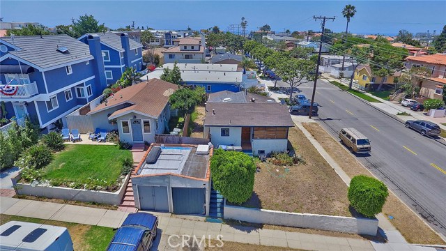 201 Juanita Avenue, Redondo Beach, California 90277, 2 Bedrooms Bedrooms, ,1 BathroomBathrooms,Residential,Sold,Juanita,OC17151838