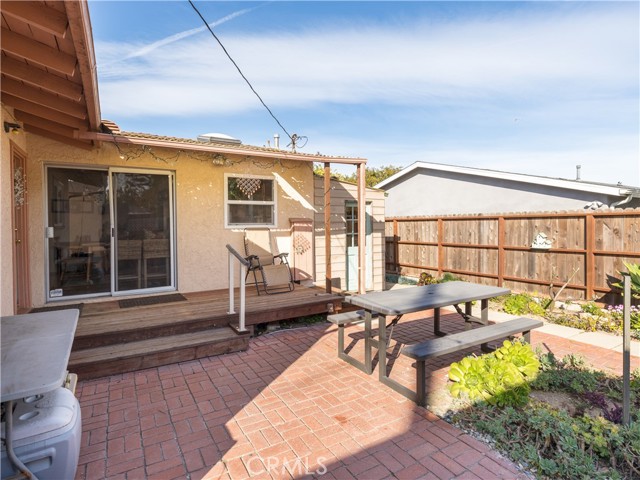 1142 23rd Street, Manhattan Beach, California 90266, 3 Bedrooms Bedrooms, ,1 BathroomBathrooms,Residential,Sold,23rd,SB21029088