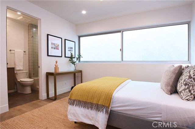 222 1st Place, Manhattan Beach, California 90266, 3 Bedrooms Bedrooms, ,3 BathroomsBathrooms,Residential,Sold,1st,SB19222616