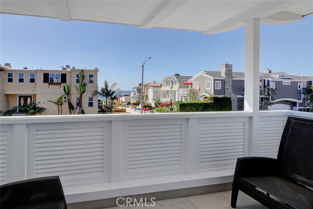 304 3rd Street, Manhattan Beach, California 90266, 4 Bedrooms Bedrooms, ,3 BathroomsBathrooms,Residential,Sold,3rd,SB19234721