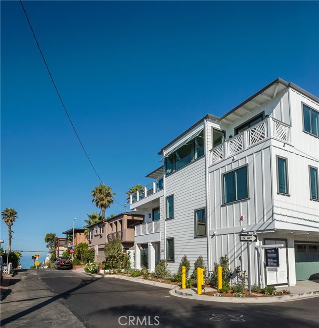 409 30th Street, Manhattan Beach, California 90266, 4 Bedrooms Bedrooms, ,2 BathroomsBathrooms,Residential,Sold,30th,SB20162447