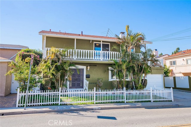 1503 Rindge Lane, Redondo Beach, California 90278, 4 Bedrooms Bedrooms, ,Residential,Sold,Rindge,SB21027333