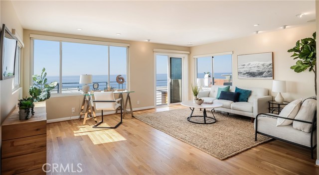 4021 Crest Drive, Manhattan Beach, California 90266, 2 Bedrooms Bedrooms, ,2 BathroomsBathrooms,Residential,Sold,Crest,SB20222826