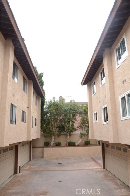 2504 Grant Avenue, Redondo Beach, California 90278, 3 Bedrooms Bedrooms, ,3 BathroomsBathrooms,Residential,Sold,Grant,SB20101908