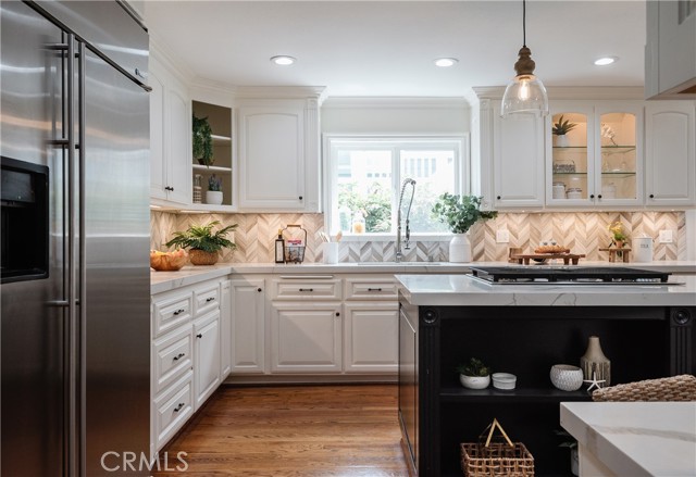 754 35th Street, Manhattan Beach, California 90266, 5 Bedrooms Bedrooms, ,3 BathroomsBathrooms,Residential,Sold,35th,SB21137408