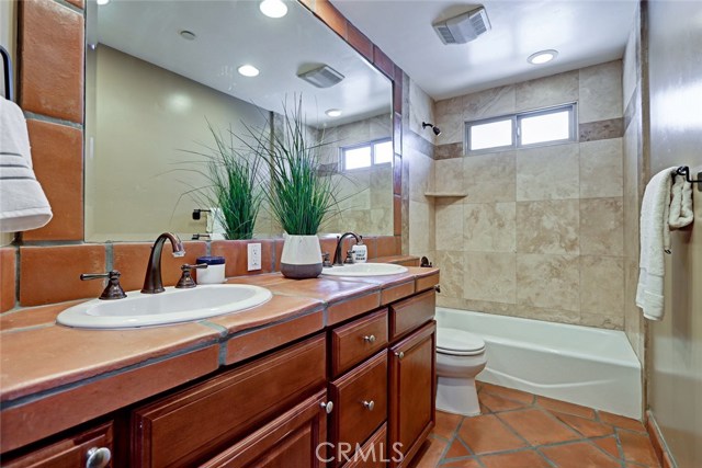 1931 Nelson Avenue, Redondo Beach, California 90278, 4 Bedrooms Bedrooms, ,4 BathroomsBathrooms,Residential,Sold,Nelson,SB18018453