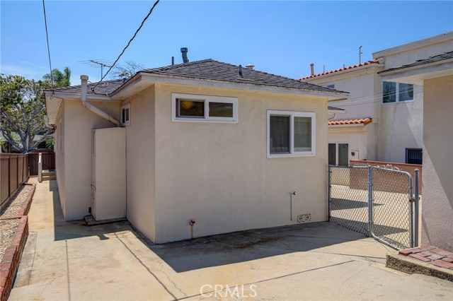 703 Avenue C, Redondo Beach, California 90277, 3 Bedrooms Bedrooms, ,1 BathroomBathrooms,Residential,Sold,Avenue C,SB18211261