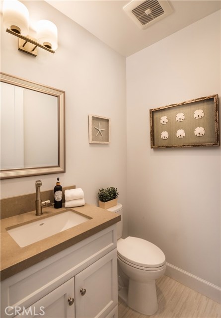 1900 Lynngrove Drive, Manhattan Beach, California 90266, 5 Bedrooms Bedrooms, ,2 BathroomsBathrooms,Residential,Sold,Lynngrove,SB19050815