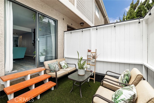 515 Meyer Lane, Redondo Beach, California 90278, 2 Bedrooms Bedrooms, ,1 BathroomBathrooms,Residential,Sold,Meyer,SB21117464