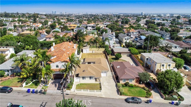 1737 Voorhees Avenue, Manhattan Beach, California 90266, 4 Bedrooms Bedrooms, ,2 BathroomsBathrooms,Residential,Sold,Voorhees,SB20182194