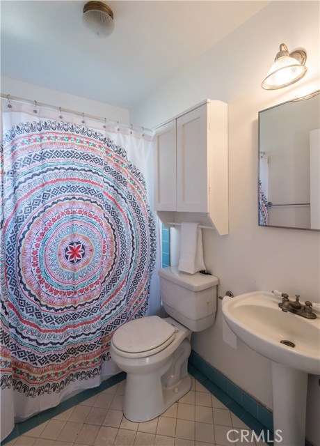 1717 Meadows Avenue, Manhattan Beach, California 90266, 3 Bedrooms Bedrooms, ,1 BathroomBathrooms,Residential,Sold,Meadows,SB19055277