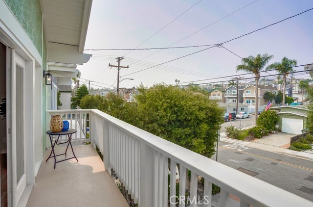 1602 Goodman Avenue, Redondo Beach, California 90278, 3 Bedrooms Bedrooms, ,2 BathroomsBathrooms,Residential,Sold,Goodman,SB20196932