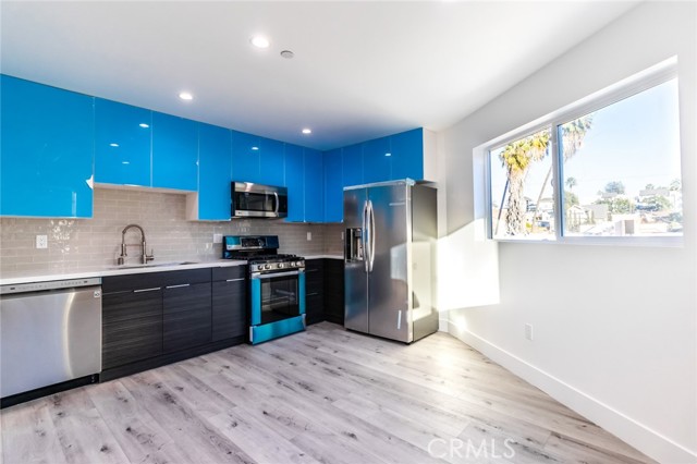  Income Home for Sale in Silver Lake, California