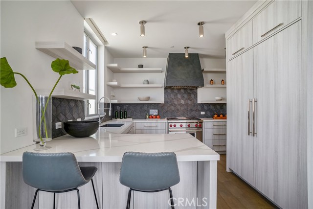 221 1st Street, Manhattan Beach, California 90266, 3 Bedrooms Bedrooms, ,3 BathroomsBathrooms,Residential,Sold,1st,SB19034815