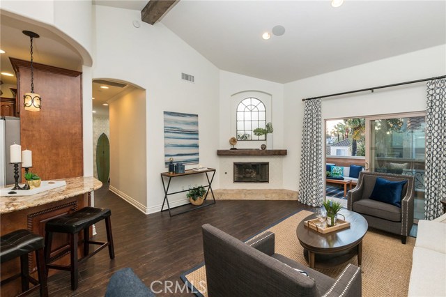 1804 Vanderbilt Lane, Redondo Beach, California 90278, 4 Bedrooms Bedrooms, ,3 BathroomsBathrooms,Residential,Sold,Vanderbilt,SB19276109