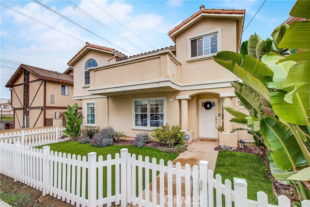 2513 Mathews Avenue, Redondo Beach, California 90278, 4 Bedrooms Bedrooms, ,3 BathroomsBathrooms,Residential,Sold,Mathews,SB20051919