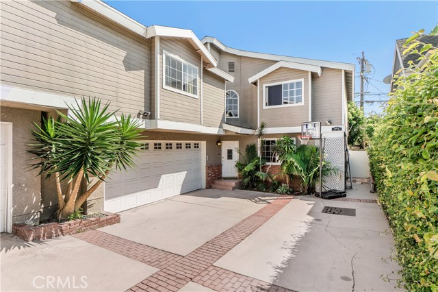 2416 Nelson Avenue, Redondo Beach, California 90278, 4 Bedrooms Bedrooms, ,2 BathroomsBathrooms,Residential,Sold,Nelson,SB20179840