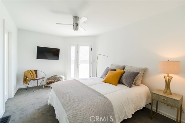 2524 Manhattan Avenue, Hermosa Beach, California 90254, 5 Bedrooms Bedrooms, ,3 BathroomsBathrooms,Residential,Sold,Manhattan,SB18096858