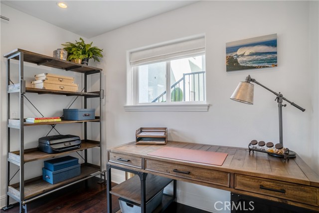 213 Seaview Street, Manhattan Beach, California 90266, 4 Bedrooms Bedrooms, ,3 BathroomsBathrooms,Residential,Sold,Seaview,SB19227675