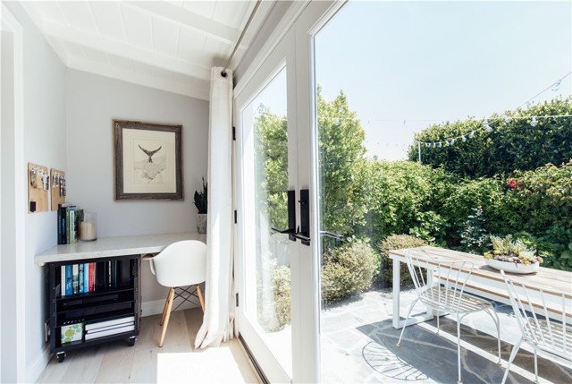 2801 Valley Drive, Manhattan Beach, California 90266, 2 Bedrooms Bedrooms, ,1 BathroomBathrooms,Residential,Sold,Valley,SB21130648