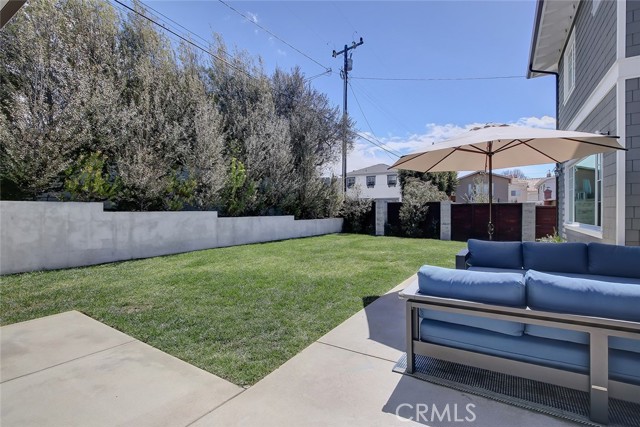 1900 Lynngrove Drive, Manhattan Beach, California 90266, 5 Bedrooms Bedrooms, ,2 BathroomsBathrooms,Residential,Sold,Lynngrove,SB21039108