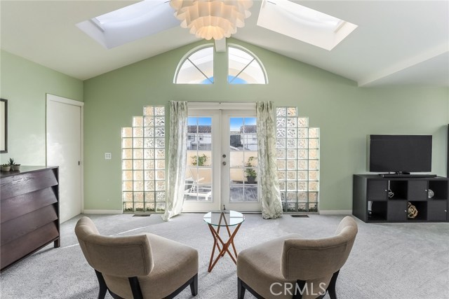 2121 Plant Avenue, Redondo Beach, California 90278, 4 Bedrooms Bedrooms, ,1 BathroomBathrooms,Residential,Sold,Plant,SB21007789