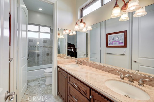 1103 Green Lane, Redondo Beach, California 90278, 5 Bedrooms Bedrooms, ,2 BathroomsBathrooms,Residential,Sold,Green,SB20077811
