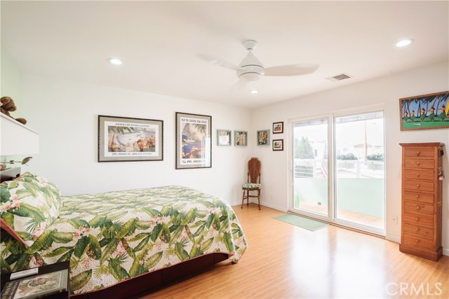 462 27th Street, Manhattan Beach, California 90266, 3 Bedrooms Bedrooms, ,2 BathroomsBathrooms,Residential,Sold,27th,SB20201304