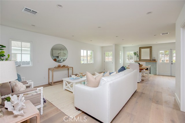 520 Maria Avenue, Redondo Beach, California 90277, 3 Bedrooms Bedrooms, ,2 BathroomsBathrooms,Residential,Sold,Maria,SB19272797