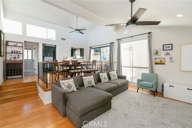 2408 Rockefeller Lane, Redondo Beach, California 90278, 3 Bedrooms Bedrooms, ,2 BathroomsBathrooms,Residential,Sold,Rockefeller,SB19003633