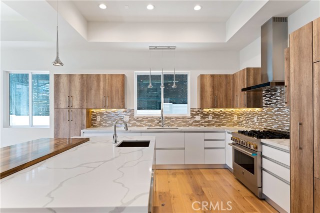 1914 Marshallfield Lane, Redondo Beach, California 90278, 4 Bedrooms Bedrooms, ,3 BathroomsBathrooms,Residential,Sold,Marshallfield,SB20122923