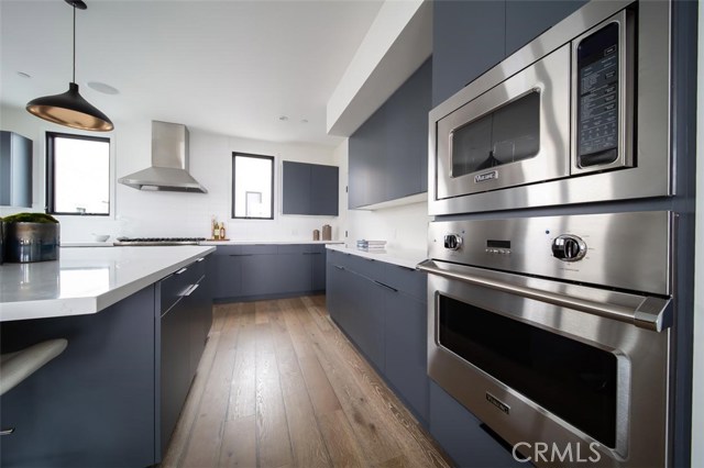937 15th Street, Hermosa Beach, California 90254, 4 Bedrooms Bedrooms, ,5 BathroomsBathrooms,Residential,Sold,15th,SB20164161