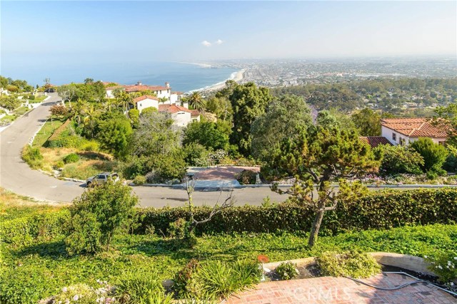 952 Via Del Monte, Palos Verdes Estates, California 90274, 4 Bedrooms Bedrooms, ,3 BathroomsBathrooms,Residential,Sold,Via Del Monte,SB17117944