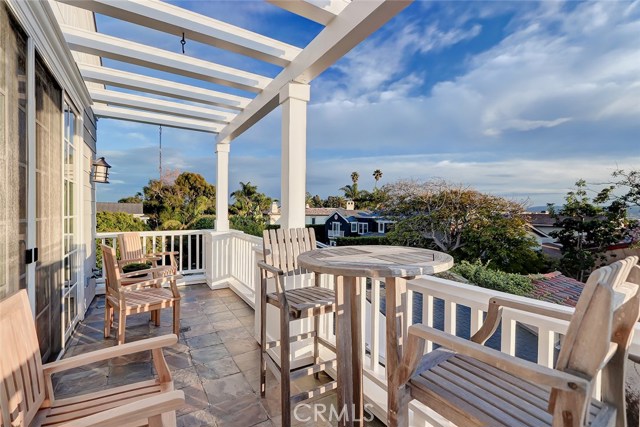 852 8th Street, Manhattan Beach, California 90266, 5 Bedrooms Bedrooms, ,5 BathroomsBathrooms,Residential,Sold,8th,SB20024515