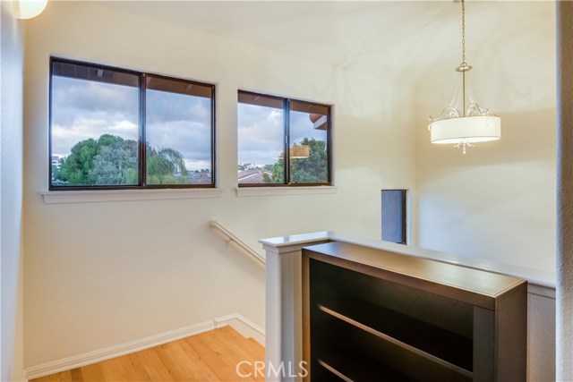 27 Coronado Court, Manhattan Beach, California 90266, 2 Bedrooms Bedrooms, ,3 BathroomsBathrooms,Residential,Sold,Coronado,PV18241500