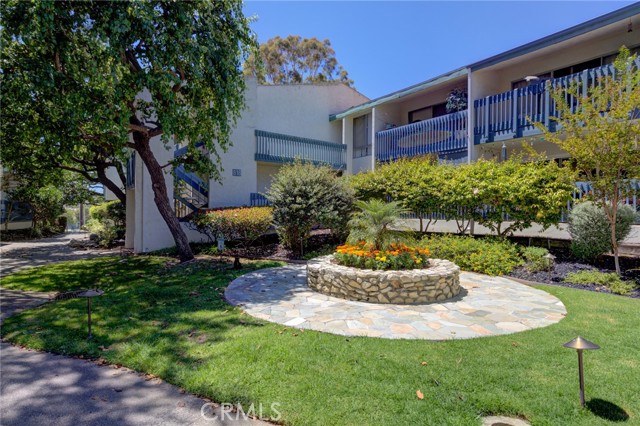 818 Camino Real, Redondo Beach, California 90277, 2 Bedrooms Bedrooms, ,2 BathroomsBathrooms,Residential,Sold,Camino Real,SB21166171