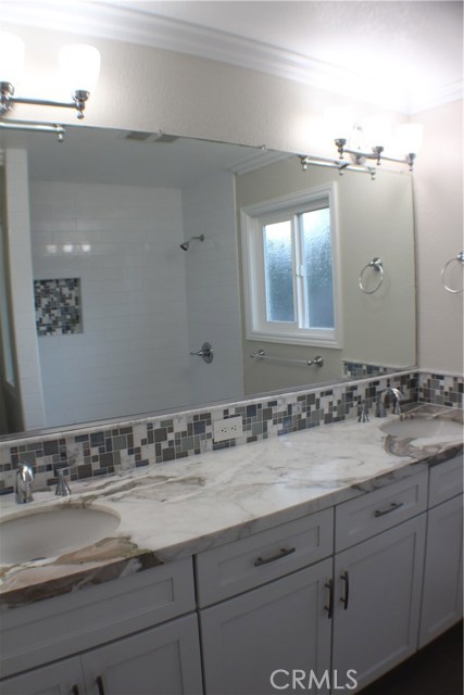 2623 Huntington Lane, Redondo Beach, California 90278, 3 Bedrooms Bedrooms, ,2 BathroomsBathrooms,Residential,Sold,Huntington,SB19083633
