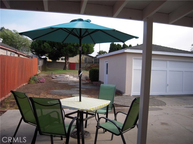 1062 Avenue C, Redondo Beach, California 90277, 2 Bedrooms Bedrooms, ,1 BathroomBathrooms,Residential,Sold,Avenue C,SB20138580