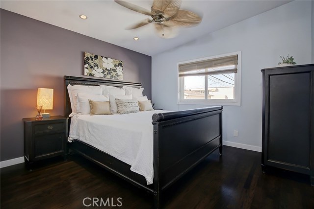 417 27th Street, Manhattan Beach, California 90266, 3 Bedrooms Bedrooms, ,1 BathroomBathrooms,Residential,Sold,27th,SB21023616