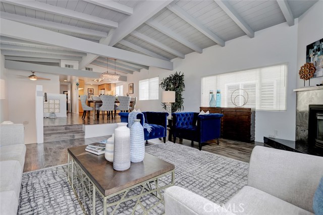 1704 Haynes Lane, Redondo Beach, California 90278, 3 Bedrooms Bedrooms, ,2 BathroomsBathrooms,Residential,Sold,Haynes,SB19142803