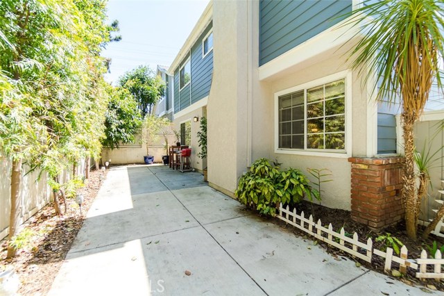 1821 Speyer Lane, Redondo Beach, California 90278, 4 Bedrooms Bedrooms, ,2 BathroomsBathrooms,Residential,Sold,Speyer,SB18093687