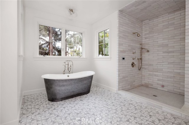 648 30th Street, Manhattan Beach, California 90266, 5 Bedrooms Bedrooms, ,5 BathroomsBathrooms,Residential,Sold,30th,SB20096083