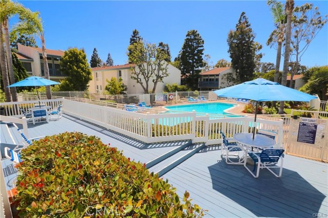 904 Camino Real, Redondo Beach, California 90277, 1 Bedroom Bedrooms, ,1 BathroomBathrooms,Residential,Sold,Camino Real,RS20229578