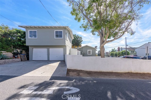 1410 Goodman Avenue, Redondo Beach, California 90278, 2 Bedrooms Bedrooms, ,2 BathroomsBathrooms,Residential,Sold,Goodman,SB17263232