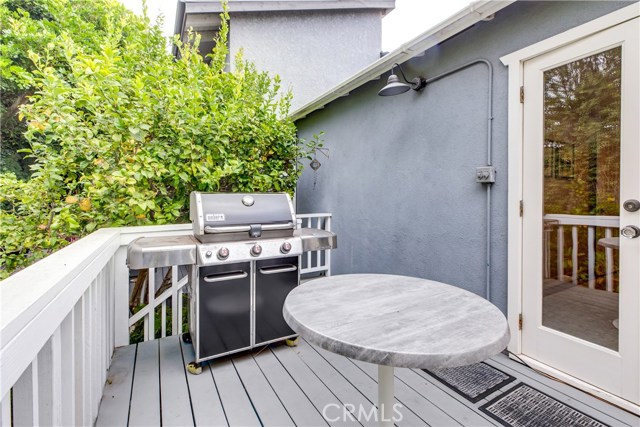 1201 20th Place, Hermosa Beach, California 90254, 2 Bedrooms Bedrooms, ,1 BathroomBathrooms,Residential,Sold,20th,SB20009465