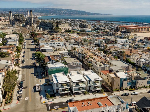 222 2nd Street, Hermosa Beach, California 90254, 4 Bedrooms Bedrooms, ,2 BathroomsBathrooms,Residential,Sold,2nd Street,SB19174439