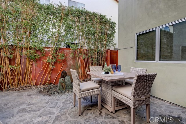 794 27th Street, Manhattan Beach, California 90266, 5 Bedrooms Bedrooms, ,3 BathroomsBathrooms,Residential,Sold,27th,SB20032410