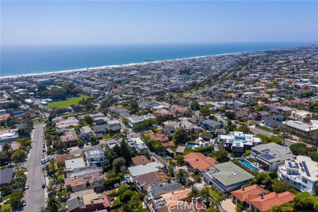 926 Duncan Place, Manhattan Beach, California 90266, 4 Bedrooms Bedrooms, ,2 BathroomsBathrooms,Residential,Sold,Duncan,SB20129589