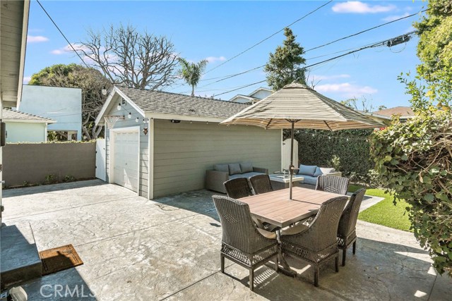 3613 Oak Avenue, Manhattan Beach, California 90266, 3 Bedrooms Bedrooms, ,2 BathroomsBathrooms,Residential,Sold,Oak,SB21018424